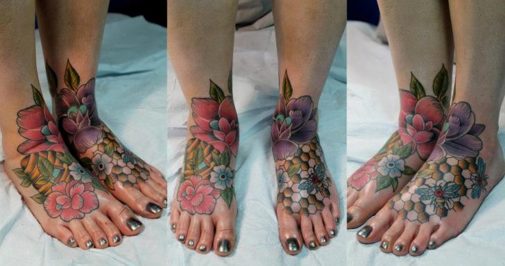 Old School Foot Flower Bee Tattoo by Pain and Wonder