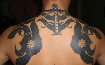 Tatouages sculptés Iban