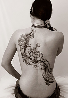 Japanisches Blumen Tattoo