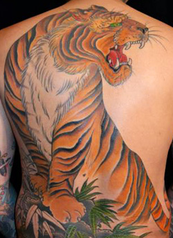 japoński tatuaż z tygrysem