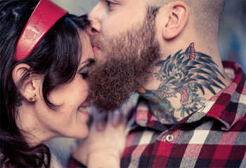Razões para namorar uma pessoa com tatuagens