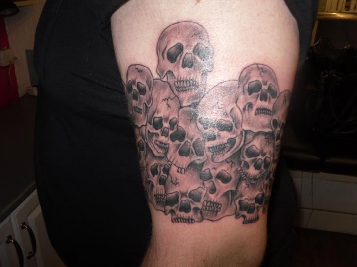 Arm Skull Tattoo by Dezign Tattoo