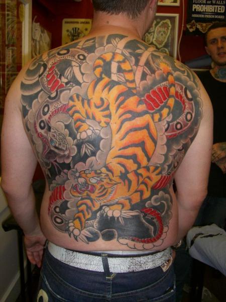 Japanische Rücken Tiger Tattoo von Diamond Jacks