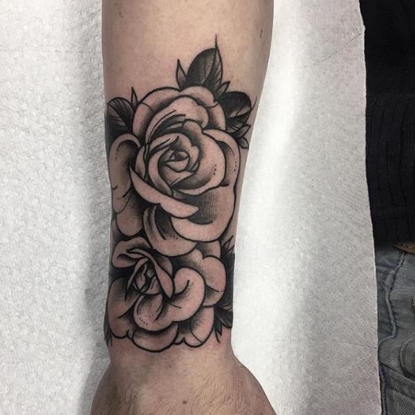 Arm Blumen Dotwork Tattoo von Adrenaline Vancity