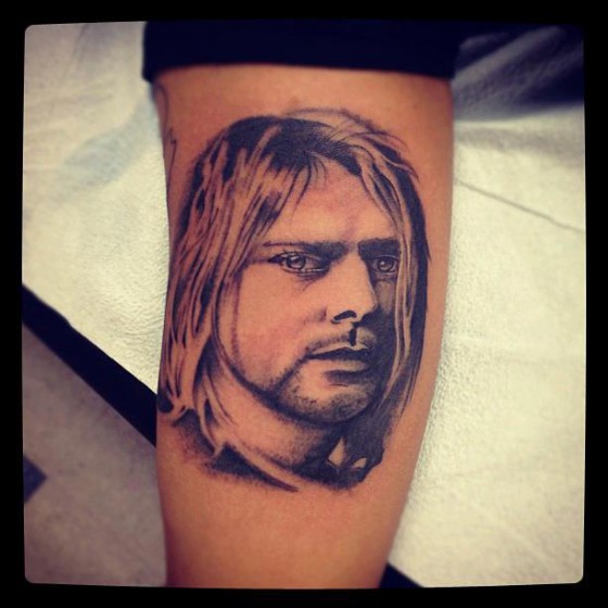 Arm Realistische Kurt Cobain Tattoo von Adrenaline Vancity