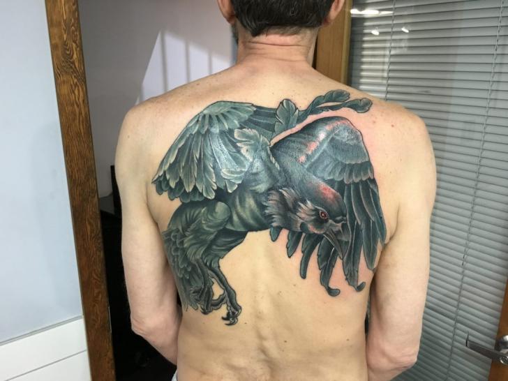 Tatuaggio Schiena Corvo di Adrenaline Vancity