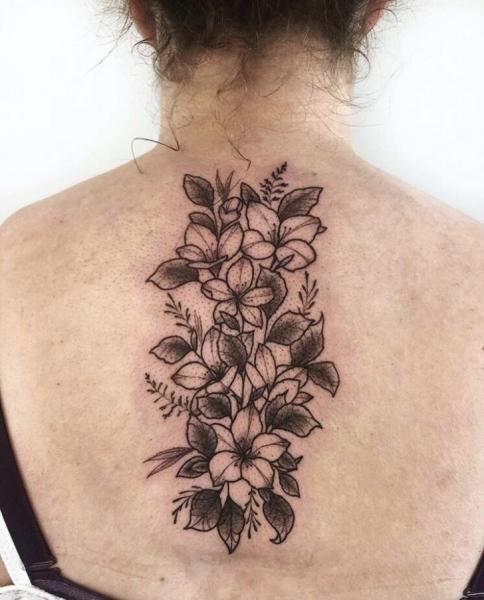 Tattoo uploaded by Stacie Mayer • Large floral upper back tattoo by D'Lacie  Jeanne. #flower #floral #botanical #D'LacieJeanne #neotraditional • Tattoodo