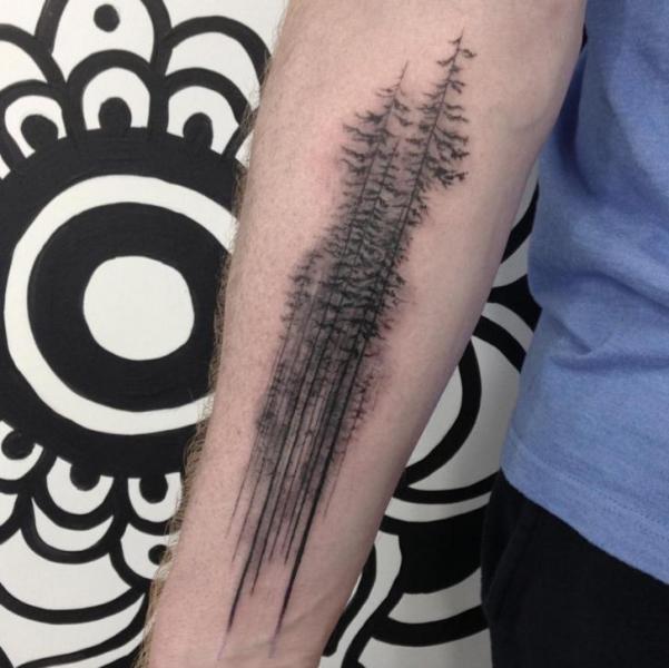 Arm Baum Tattoo von Adrenaline Vancity