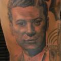 tatuaje Retrato Realista Lado por Hammersmith Tattoo