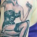 Shoulder Pin-up tattoo by Cake Happy Tattoo
