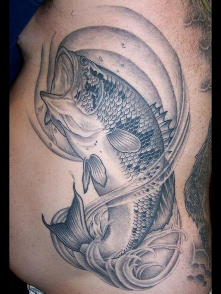 Tatuaje Lado Japoneses Carpa por Anchors Tattoo