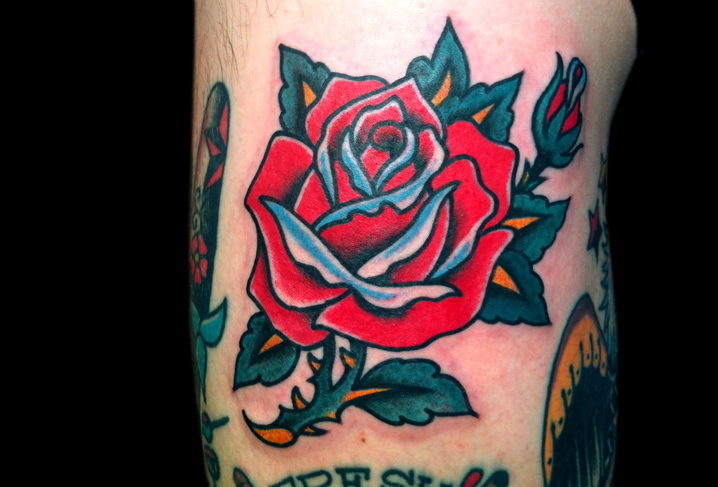 Tatuagem Old School Flor Rosa por Artwork Rebels