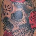 tatuaje Lado Cráneo por Burning Monk Tattoo