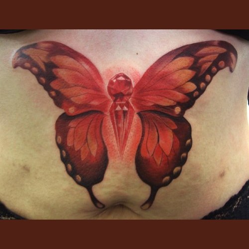 Tatouage Papillon Ventre par Bohemian Tattoo Arts