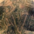Leuchtturm Rücken Motor tattoo von Bugaboo Tattoo