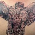 tatuaje Realista Espalda Águila por Bugaboo Tattoo