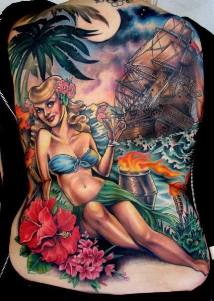 Tatuaż Realistyczny Plecy Pin-up Galeon przez Deluxe Tattoo