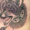 Seite Wolf tattoo von East Side Ink Tattoo