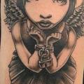 Schulter Charakter tattoo von Eternal Ink Tattoo