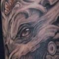 tatuaje Hombro Fantasy Monstruo por Eye Of Jade Tattoo