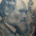 Porträt Realistische Rücken tattoo von Fixed Army