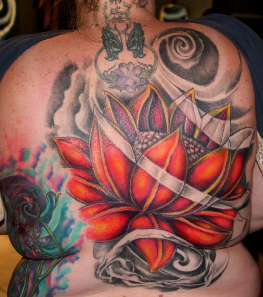 Tatuaż Kwiat Japoński Plecy przez Flesh Tattoo Company