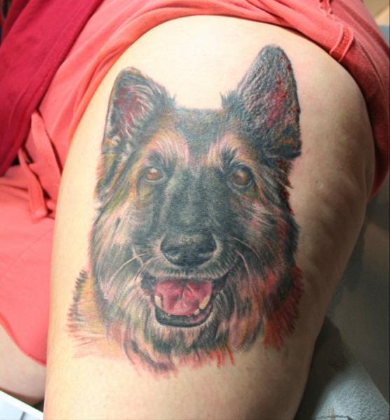 Tatuaje Realista Pierna Perro por Flesh Tattoo Company