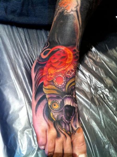 Tatuaje Pie Cráneo por Jeff Gougue