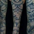 Arm tattoo by FreiHand Tattoo