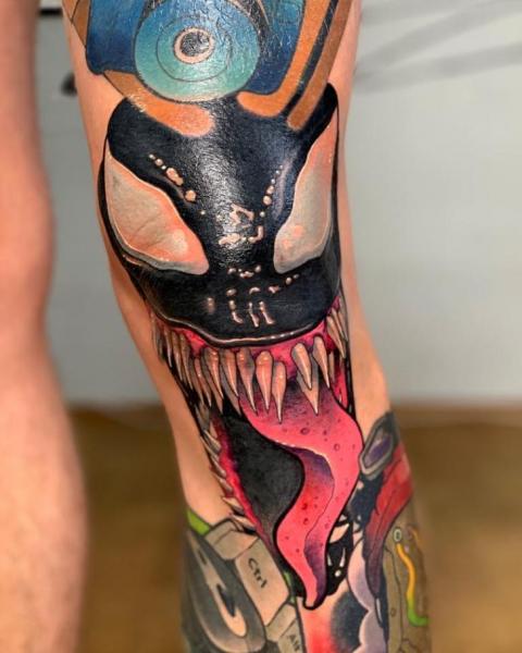 Нога татуировка от FreiHand Tattoo