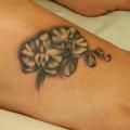 Foot Flower tattoo by Helyar Tattoos
