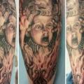 Arm Kinder Spiegel tattoo von Hidden Hand Tattoo