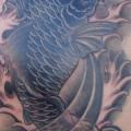 Schulter Japanische Karpfen tattoo von Immortal Image Tattoos
