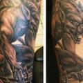 Arm Fantasie Drachen tattoo von Inborn Tattoo