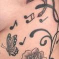tatuaggio Fiore Fianco di Indipendent Tattoo