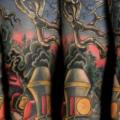 tatuaggio Braccio Fantasy Treno Paesaggio di Ink and Dagger Tattoo