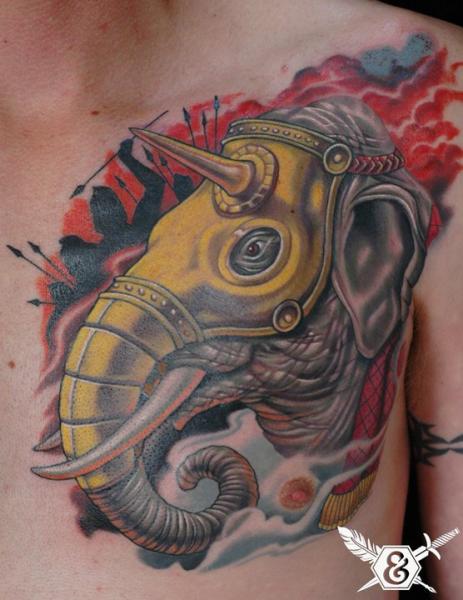 Tatuaggio Petto Elefante di Ink and Dagger Tattoo