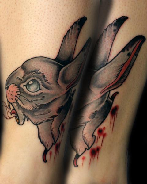 ウサギ タトゥー よって Ink and Dagger Tattoo