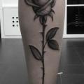 tatuaż Łydka Kwiat Róża przez Art Corpus