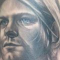 tatuaje Realista Kurt Cobain por Inkd Chronicles