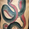 tatuaje Serpiente Pecho Old School Vientre por Invisible Nyc