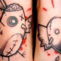 tatuaje Fantasy Pie Polluelo por Belly Button Tattoo Shop