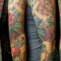 Schulter Arm Frauen tattoo von Nightmare Studio