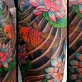 tatuaje Brazo Japoneses Carpa por NY Adorned