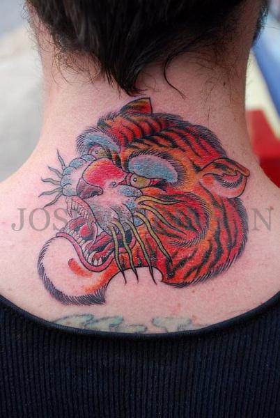 Japanische Nacken Tiger Tattoo von Obscurities Tattoo