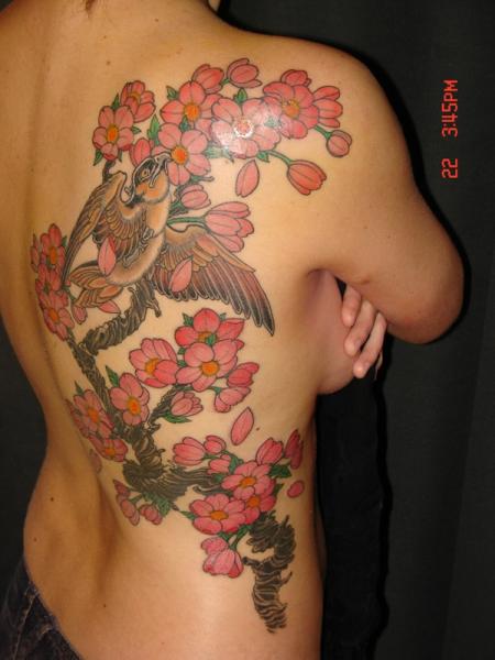 Tatouage Fleur Retour Cerise par Ethno Tattoo