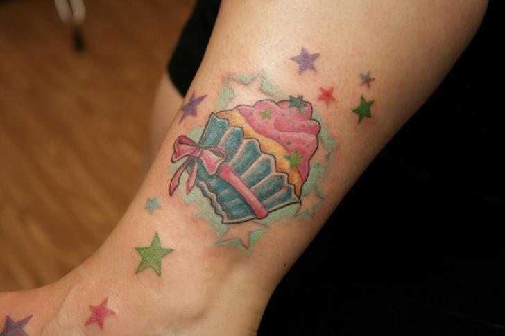 Tatuaż Dłoń Ciastko przez Oregon Coast Tattoo