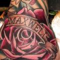 Hand Rose Name tattoo von Proton Tattoo