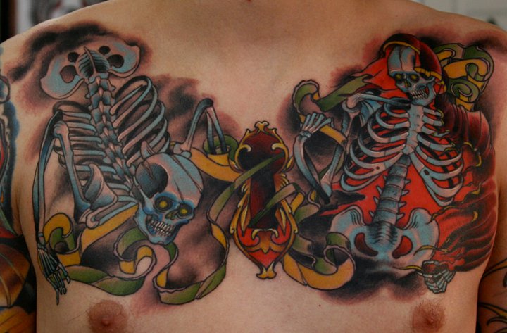 Tatuagem Peito Esqueleto por Rebellion Tattoo