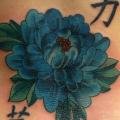Blumen Rücken tattoo von Sakura Tattoos